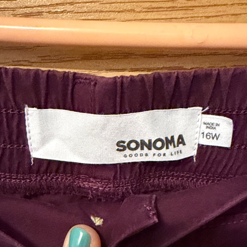 Sonoma Plum Cargo Shorts with Buttoned Patch Pockets - Picture 2 of 3